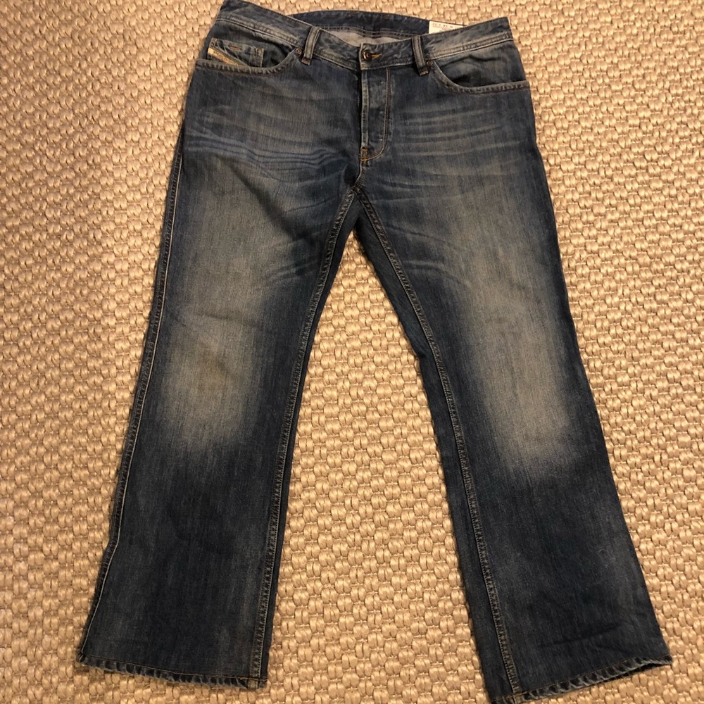 Gently used Men’s DIESEL jeans.  Style “Ruky”.